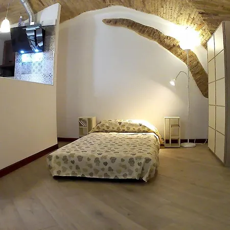 דירה Monolocale Quartiere Medievale אורטונה