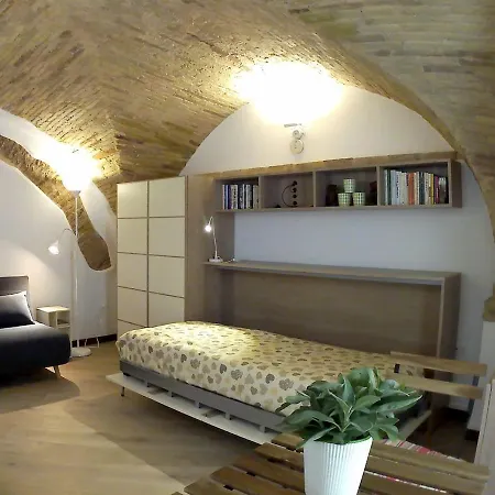 Monolocale Quartiere Medievale * אורטונה