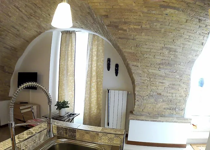 Monolocale Quartiere Medievale Апартаменты